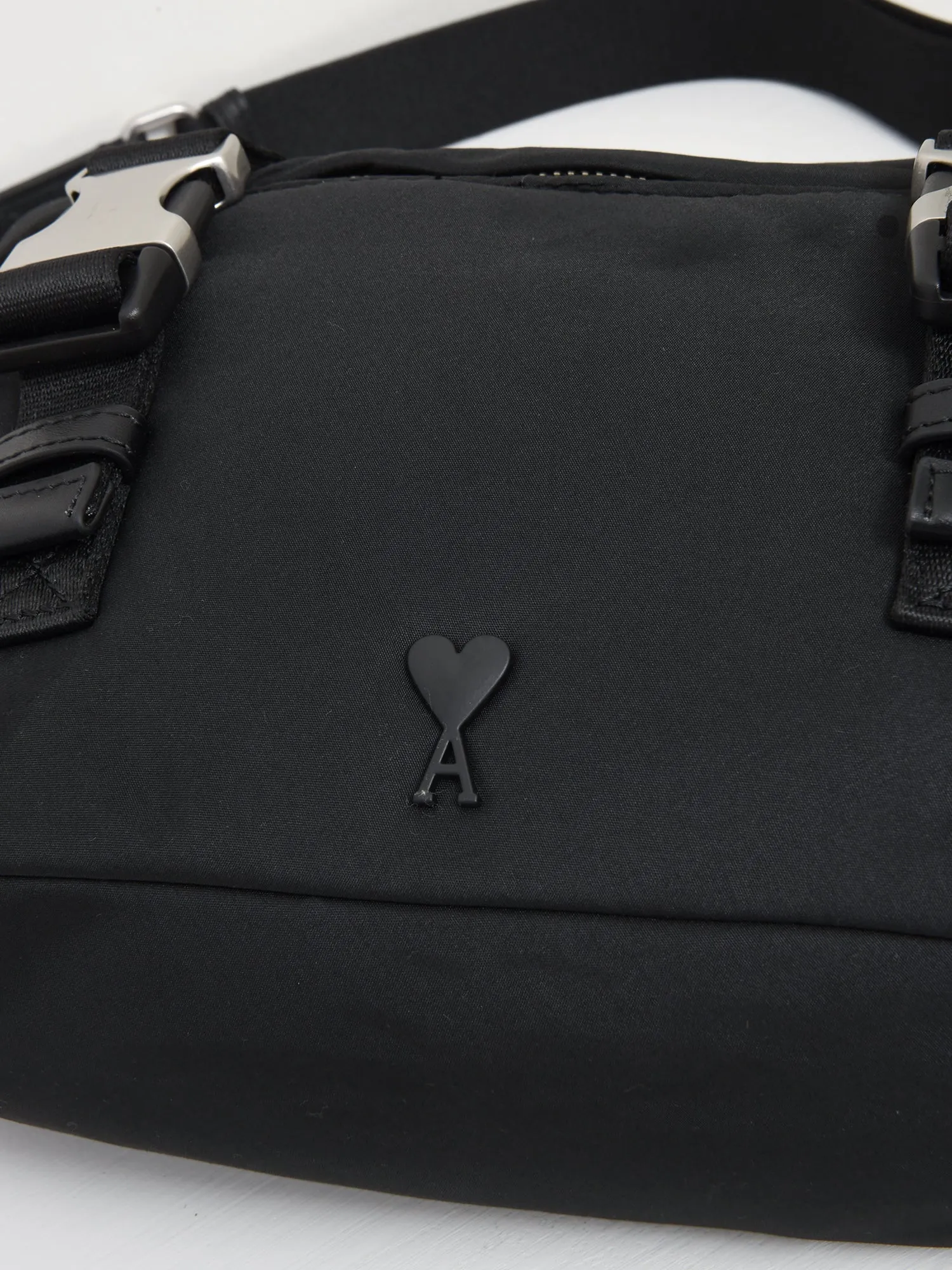 ADC MESSENGER BAG_WOOL TRICOTINE BLACK