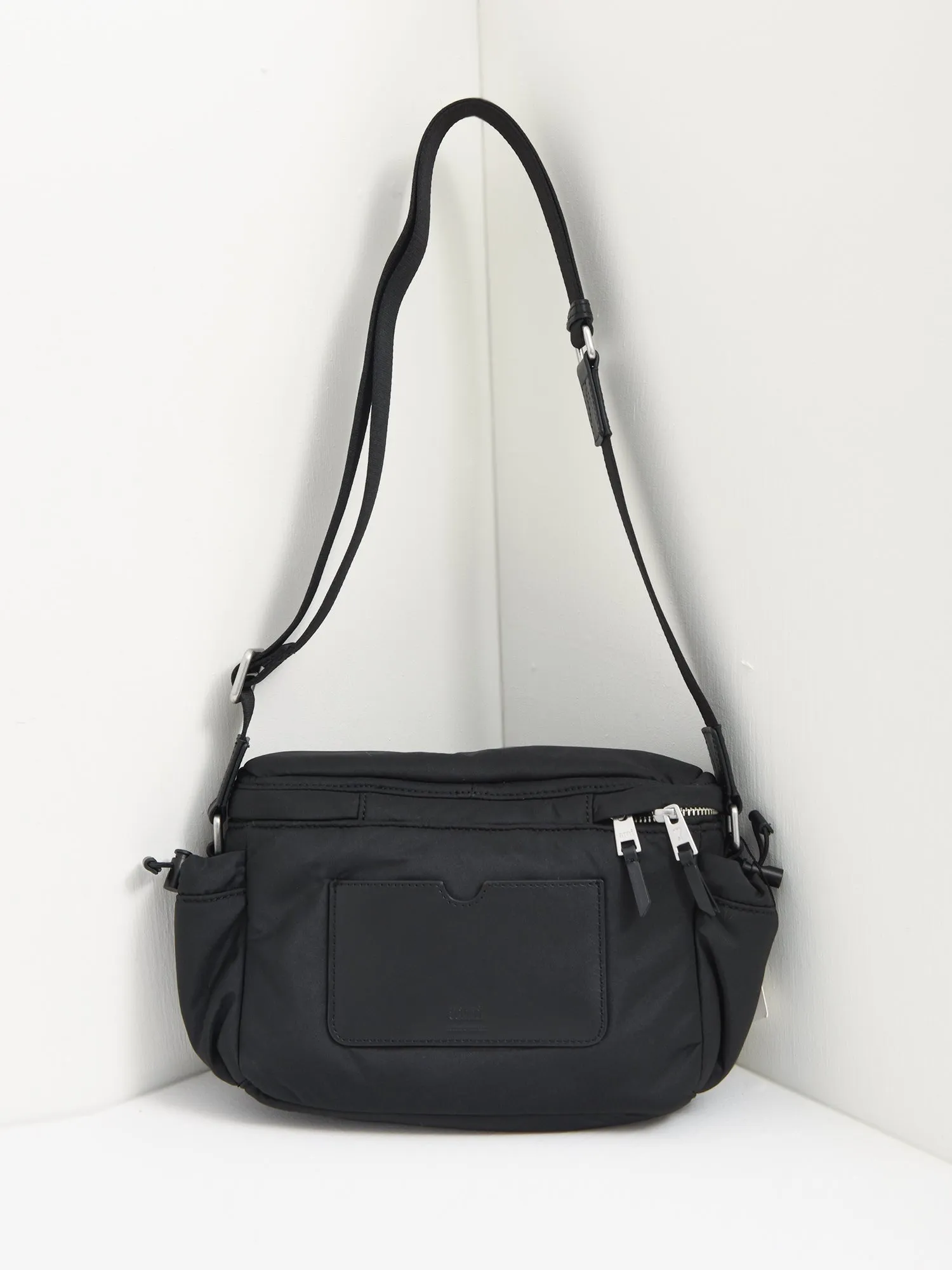 ADC MESSENGER BAG_WOOL TRICOTINE BLACK