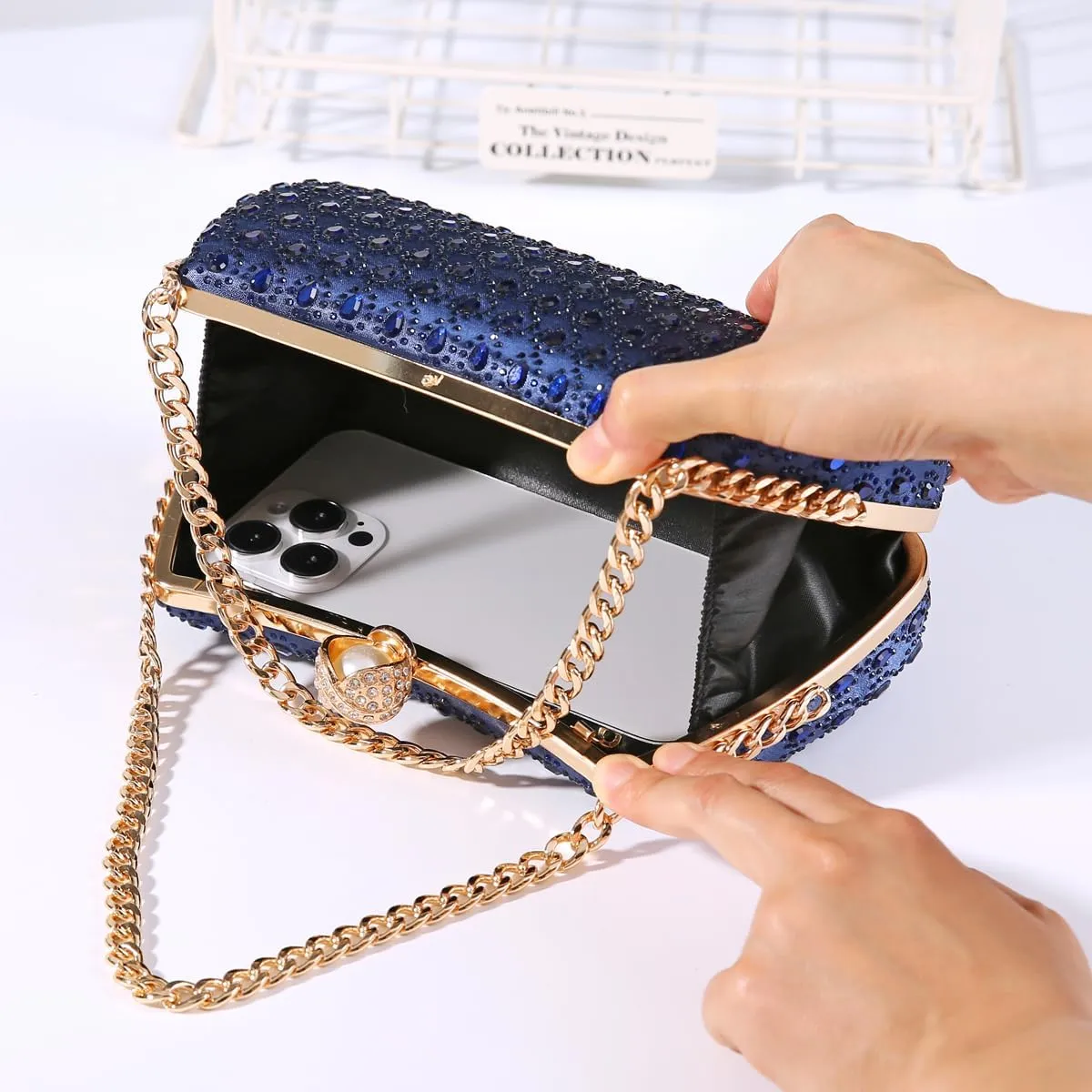 Afashor Women's Rhinestone Glitter Handbags with Chain Shoulder Clutch Purse Shiny Evening Bags for Party