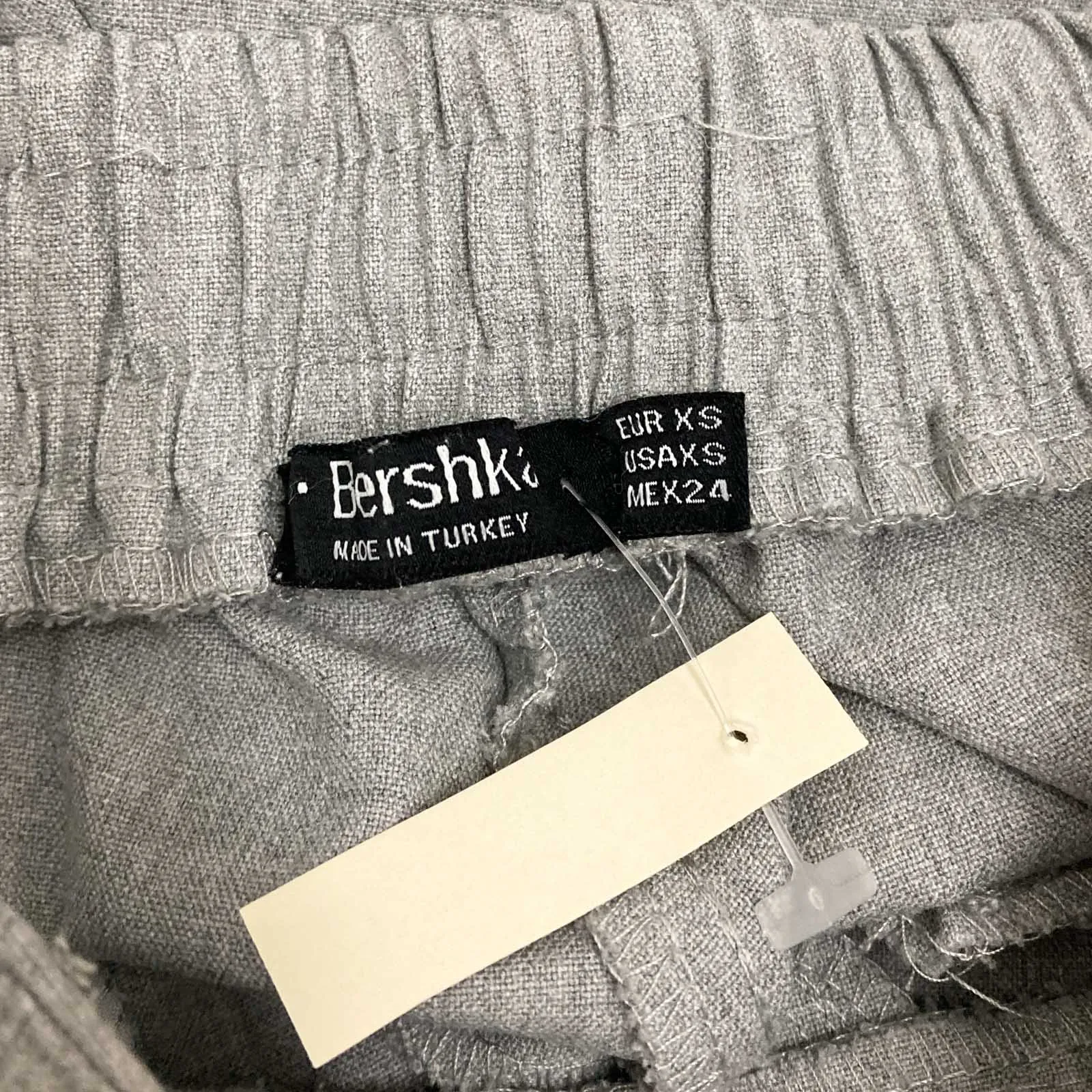 Bershka Trousers XS Light Grey Cropped Tailored