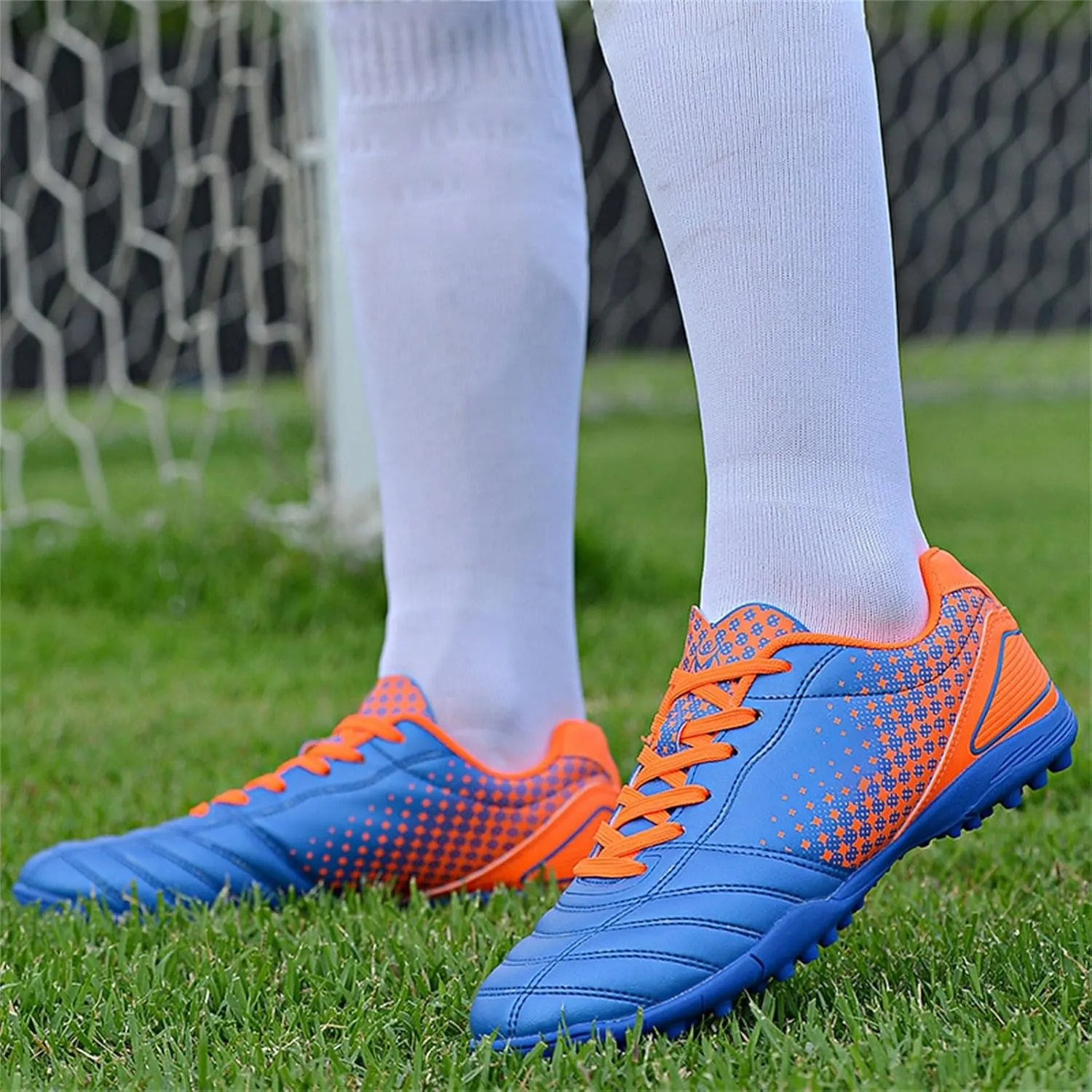 Boys Girls Soccer Cleats Kids Football Shoes High Top Training Youth Football Cleats Outdoor Athletes Shoes