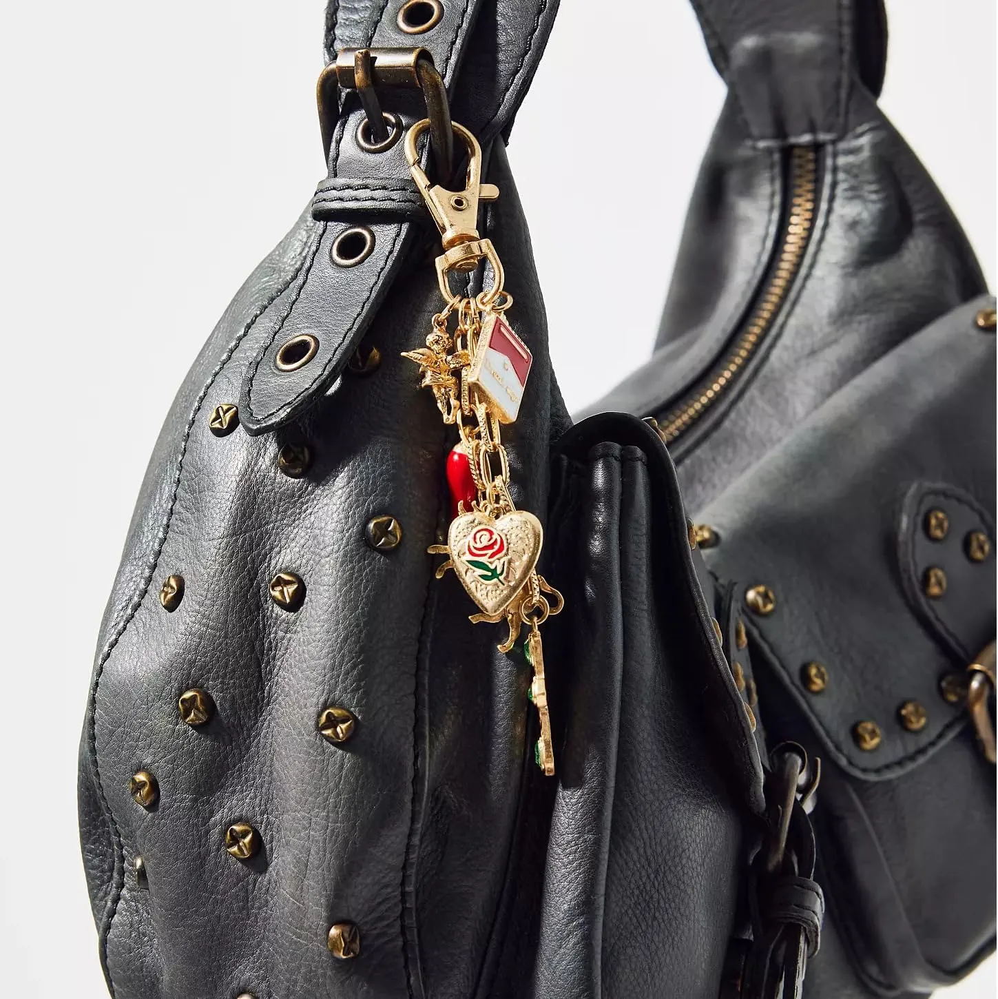Cute Keychain Kawaii Y2k Accessories Bag Charms for Handbag Backpack Charm 2000s Aesthetic Stuff 2025 Trendy