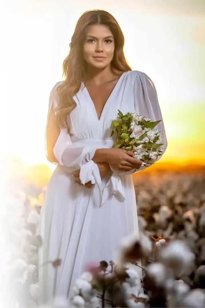 ForElise V-Neck Chiffon Bridesmaid Dresses Long Sleeve Formal Dress for Women Modest A-Line Evening Gown