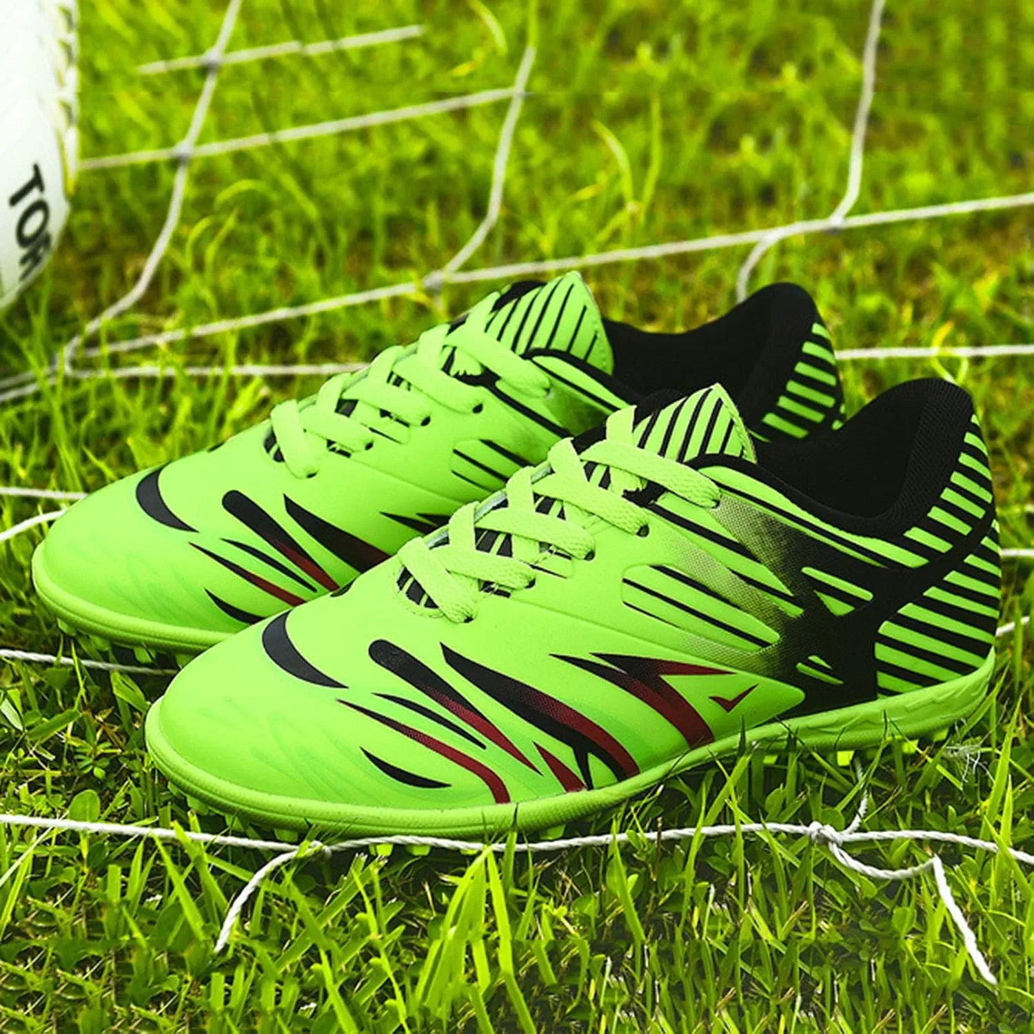 Little Boys Soccer Shoes Firm Ground Youth Soccer Cleats Kids High-Top Football Boots Outdoor Training Sneaker