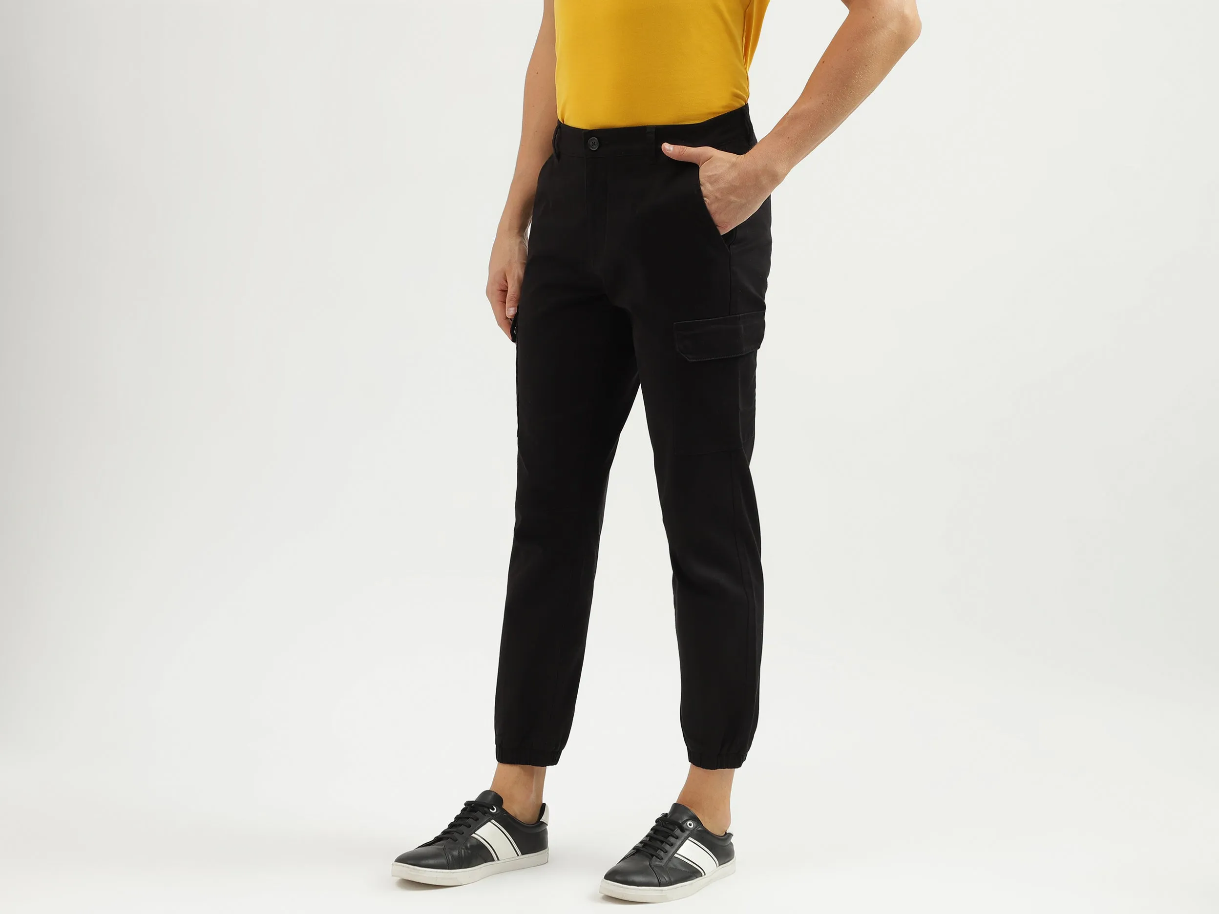 Men's Solid Jogger Fit Trousers with Button Closure