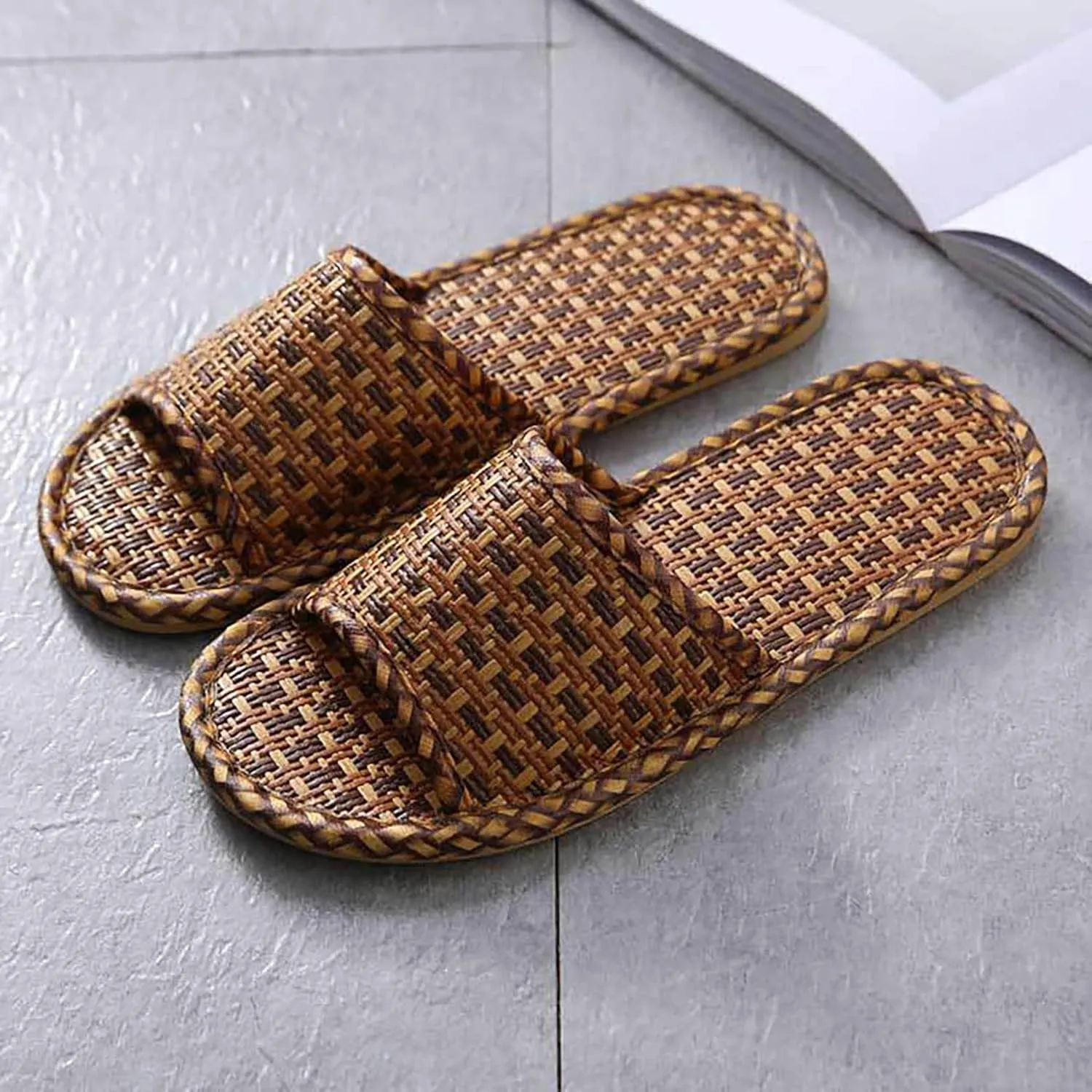 Rattan Woven Slides for Women Men, Straw Home Slippers for Indoor Open Toe Home Shower Pool Slippers Bathroom