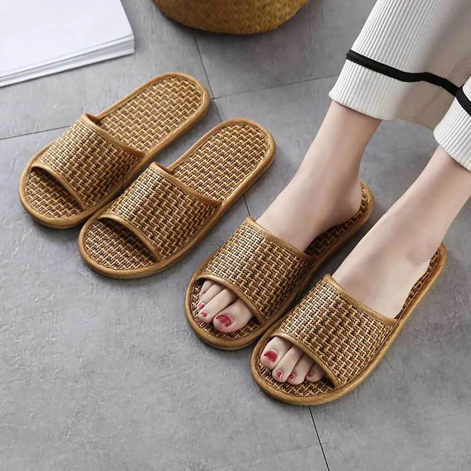 Rattan Woven Slides for Women Men, Straw Home Slippers for Indoor Open Toe Home Shower Pool Slippers Bathroom