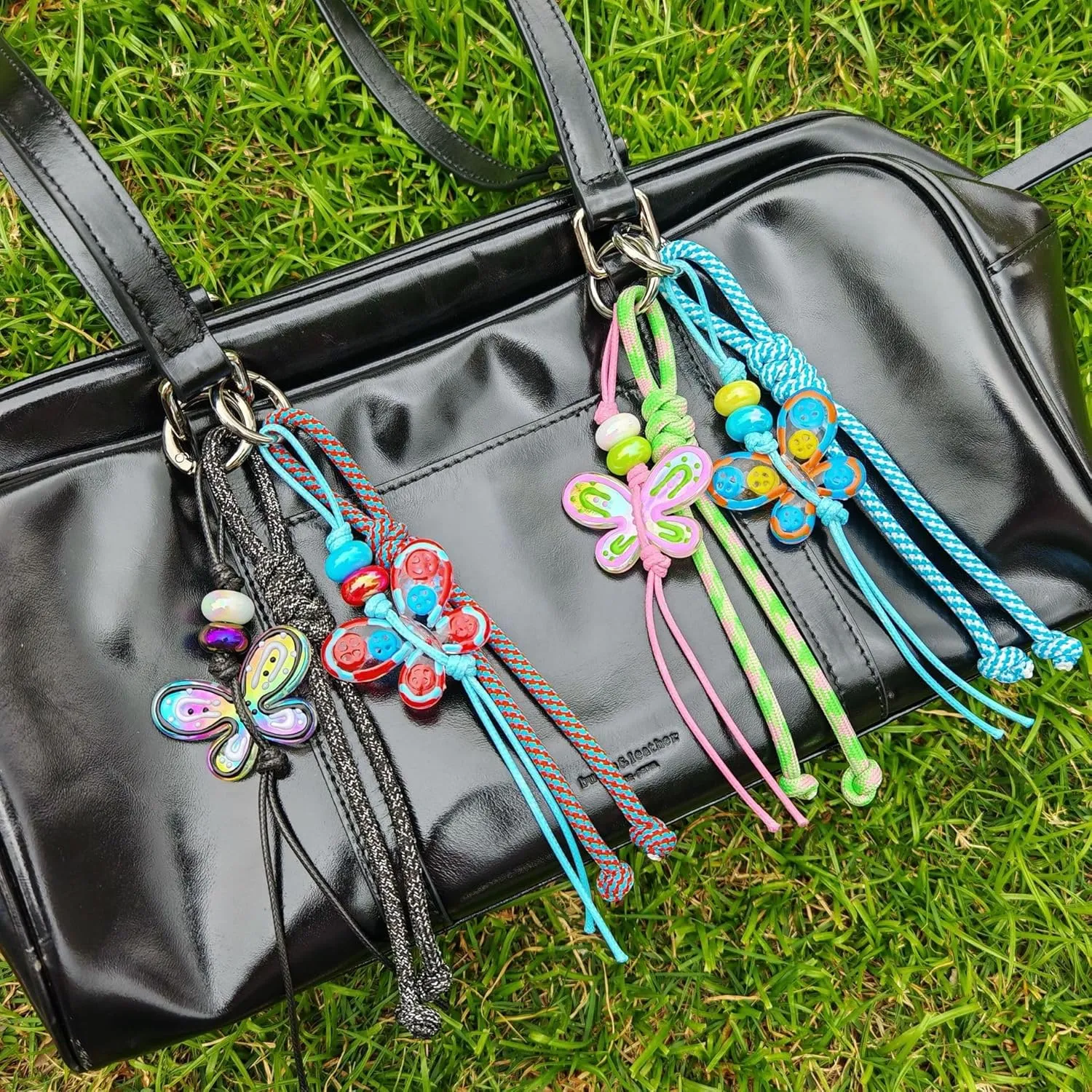 RICHTRUE Butterfly Beads Pearl Bow Bag Charms Aesthetic Purse Charms for Handbags Kawaii Keychain Cute Y2k Accessories
