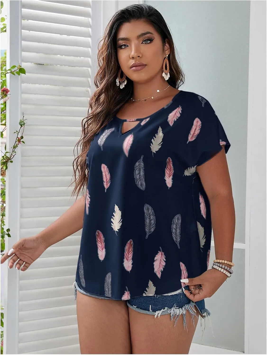 SOLY HUX Plus Size Blouses for Curvy Women Cute Boho Print Shirts V Neck Casual Summer Blouses T-Shirts Tops