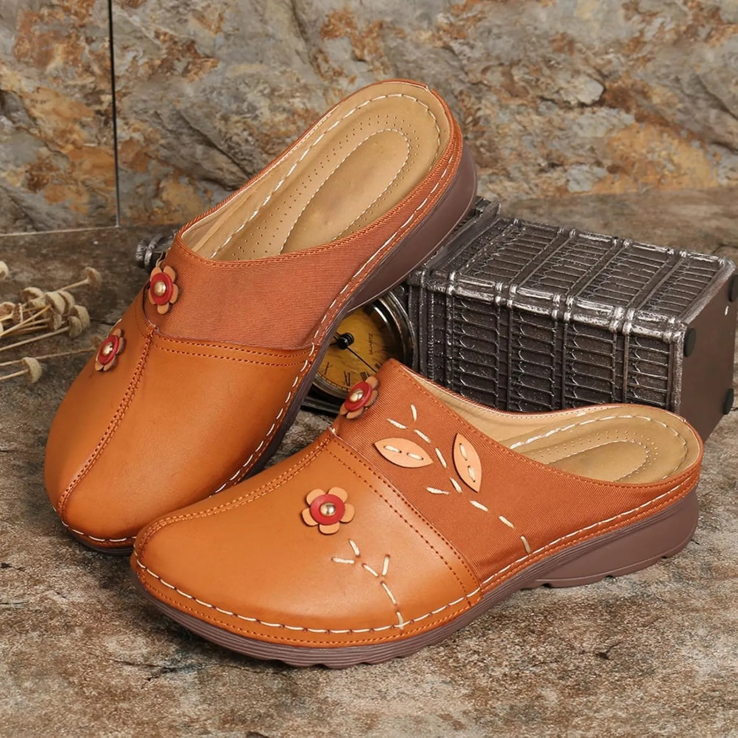 Summer Womens Clogs Leather Shoes Close Toe Slipper Outdoor Comfortable Walking Lightweight Slip on Beach Flowers Wedge Sandals