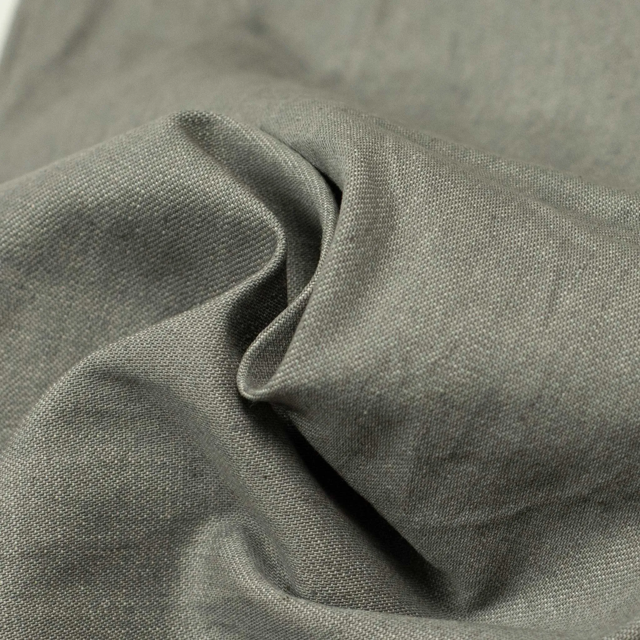Two tuck trousers in light grey cotton denim