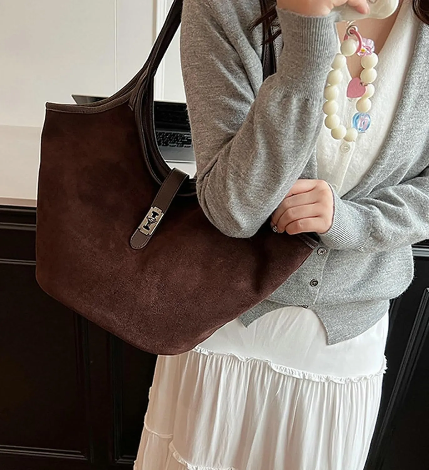 Vintage Suede Crescent Bag Hobo Bag for Women Trendy Suede Slouchy Bag Large Capacity Tote Bag Fall Winter Satchel Purse 2024