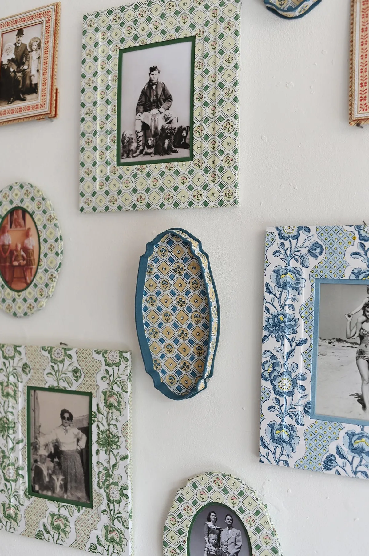 Wall Picture Frame Spring Bloom Green