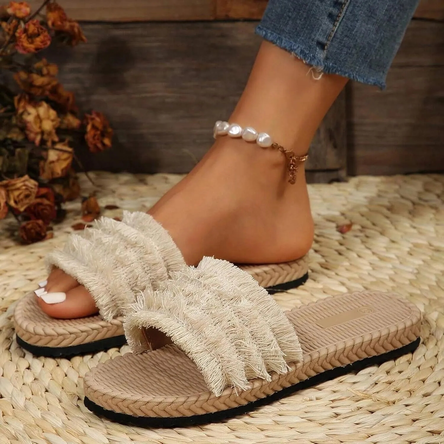 Women Bohemian Fringe Slide Sandals Summer Dressy Slip on Flat Slides Boho Beach Slippers Comfort Sandal for Vacation