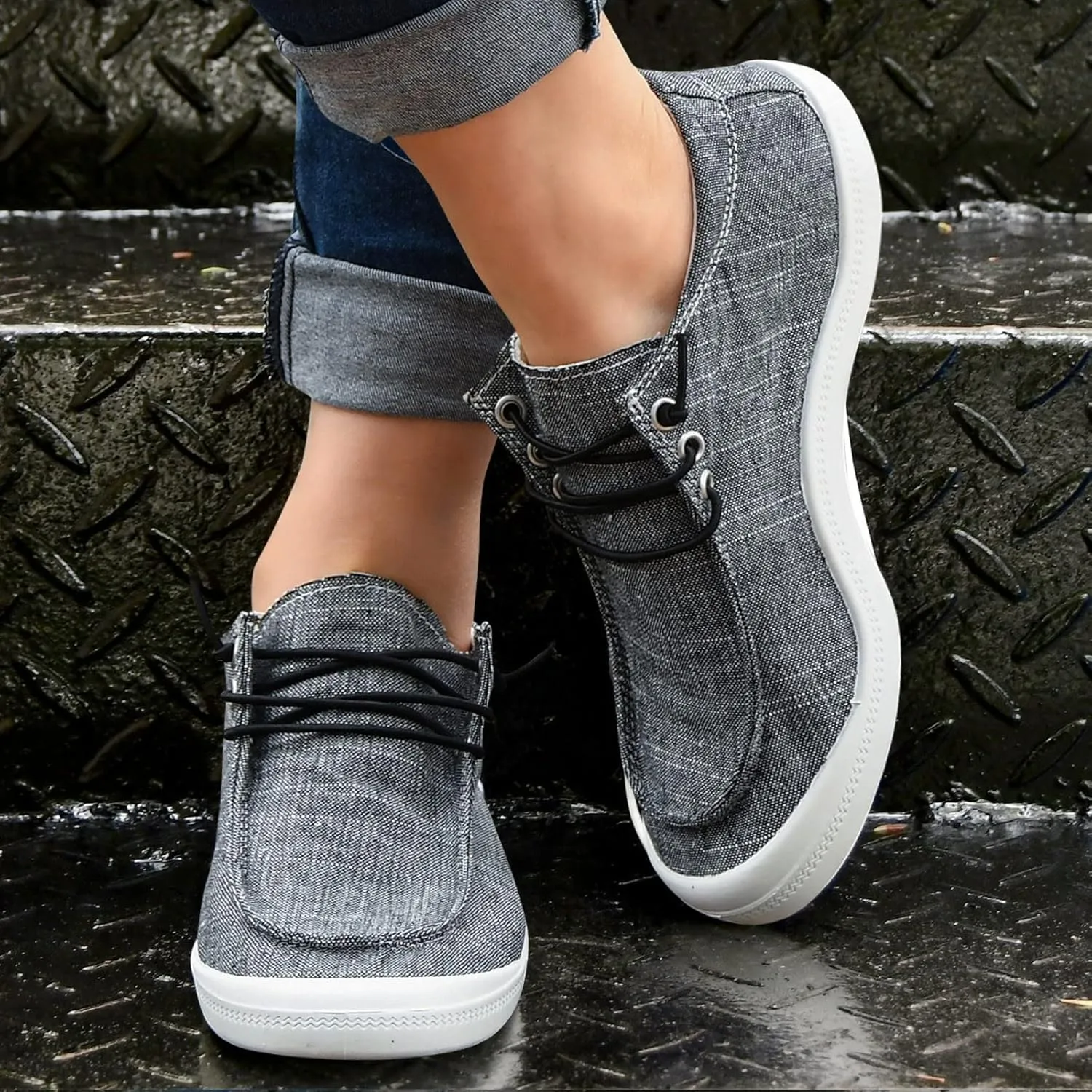 Women's Fashion Sneakers, Christmas Print Canvas Shoes Flat Round Toe Non-Slip Flat Shoes Slip On Loafers Shoes